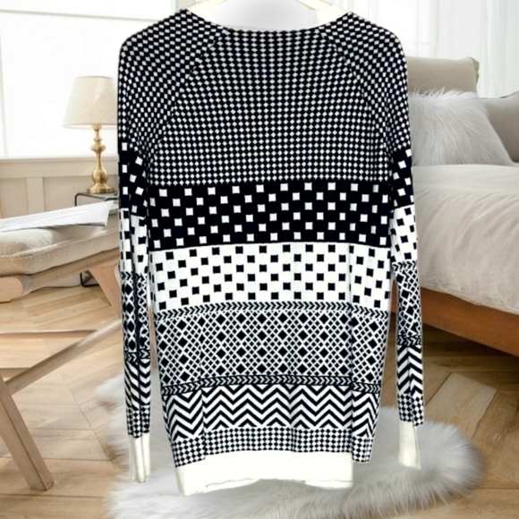 NOLLIE BLACK + WHITE GEOMETRICAL POLKA DOT RETRO ECENTIC FUNKY CARDIGAN SWEATER - Picture 3 of 8
